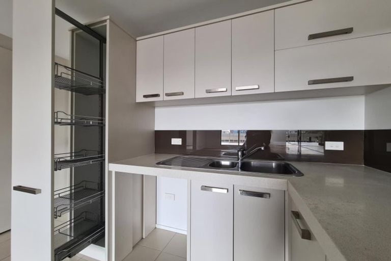 Photo of property in Bella Vista, 1f/84 Gunner Drive, Te Atatu Peninsula, Auckland, 0610