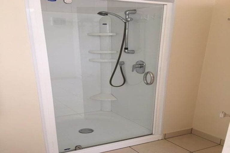 Photo of property in 31 The Crowsnest, Whitby, Porirua, 5024