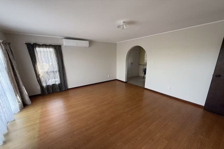 Photo of property in 2/3 Hedge Row, Sunnyhills, Auckland, 2010