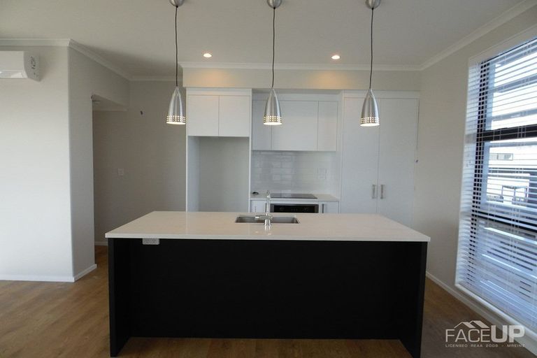 Photo of property in 75 Glidepath Road, Hobsonville, Auckland, 0616