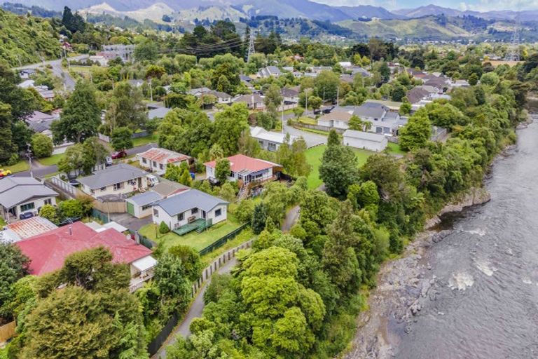 Photo of property in 34a Black Beech Street, Birchville, Upper Hutt, 5018