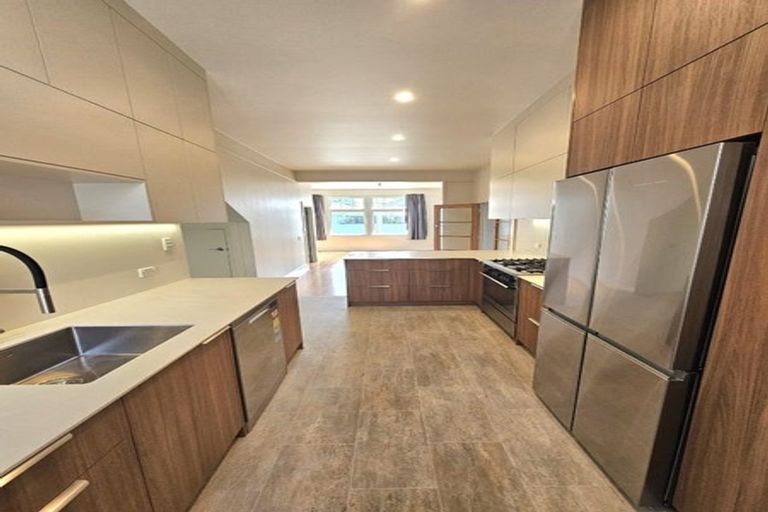 Photo of property in 512 Devon Street East, Strandon, New Plymouth, 4312