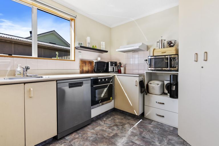 Photo of property in 13 Omahau Crescent, Twizel, 7901