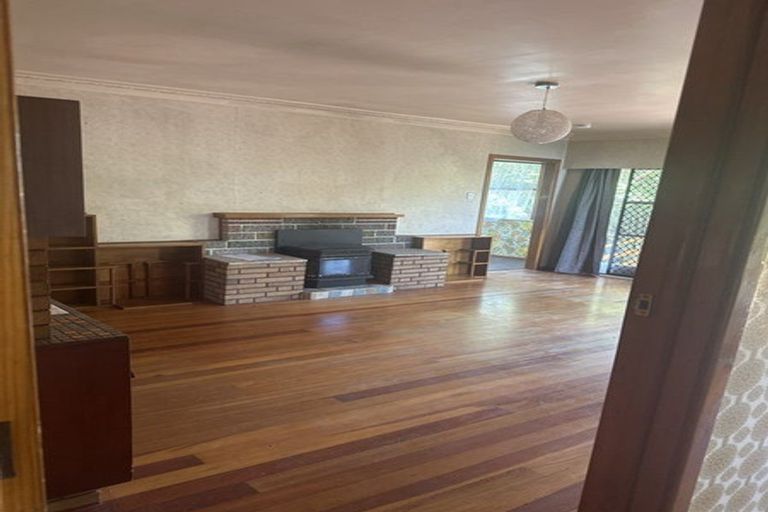 Photo of property in 98 Wharf Road, Te Atatu Peninsula, Auckland, 0610