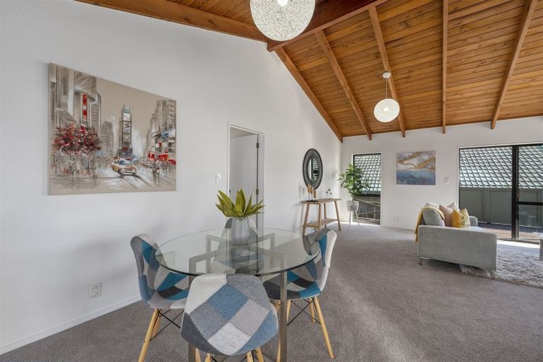 Photo of property in 12a Croydon Road, New Lynn, Auckland, 0600