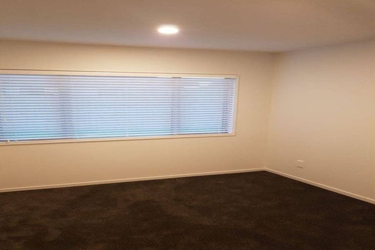 Photo of property in 117 Karepiro Drive, Stanmore Bay, Whangaparaoa, 0932
