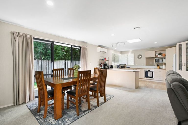 Photo of property in 26 Bouverie Crescent, Flagstaff, Hamilton, 3210