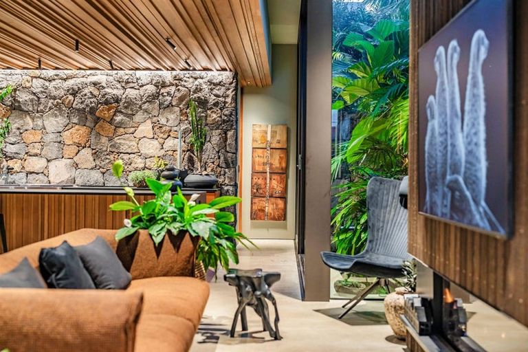 Photo of property in 14b William Street, Takapuna, Auckland, 0622