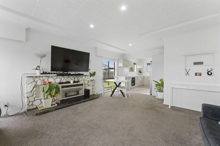 Photo of property in 55 Hawai Street, Two Mile Bay, Taupo, 3330