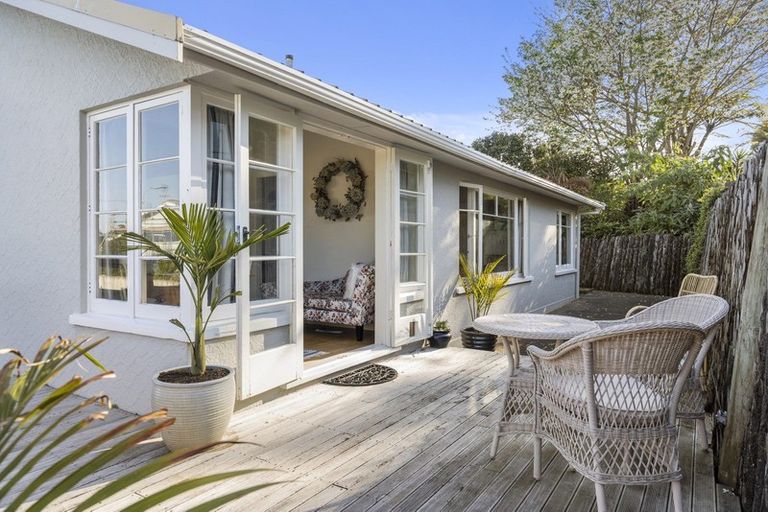 Photo of property in 221a Ngamotu Road, Spotswood, New Plymouth, 4310