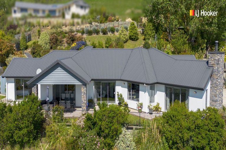 Photo of property in 218 Gladstone Road North, Mosgiel, 9024