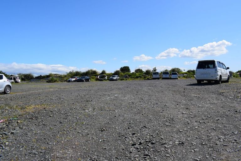 Photo of property in 11 Market Cove Road, Favona, Auckland, 2024