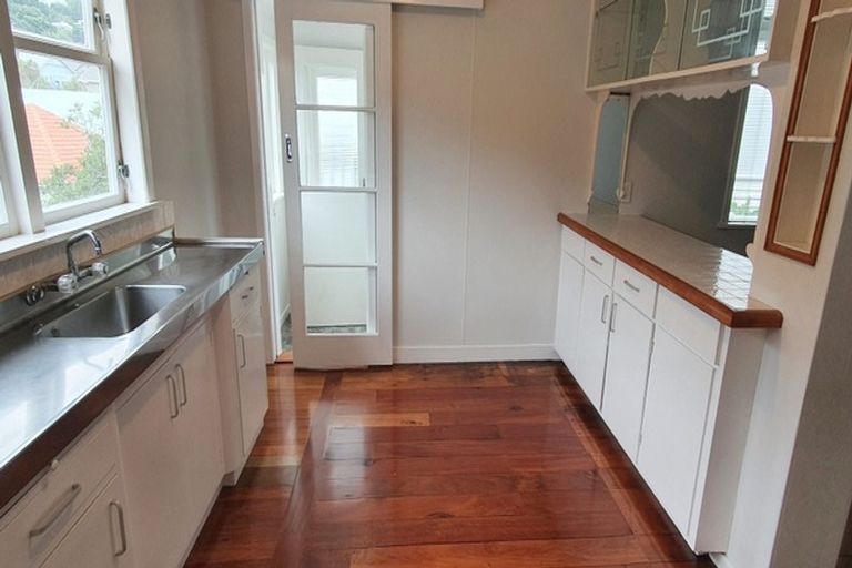 Photo of property in 42 Waipapa Road, Hataitai, Wellington, 6021