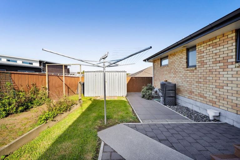 Photo of property in 8 Jules Crescent, Bell Block, New Plymouth, 4312