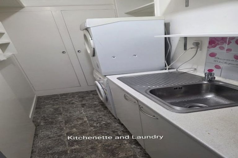 Photo of property in 93 Coronation Road, Hillcrest, Auckland, 0627