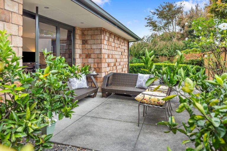 Photo of property in 24 Hansard Place, Bethlehem, Tauranga, 3110