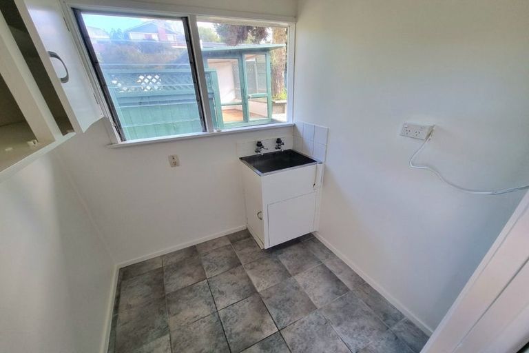 Photo of property in 6 Keldale Place, Forrest Hill, Auckland, 0620