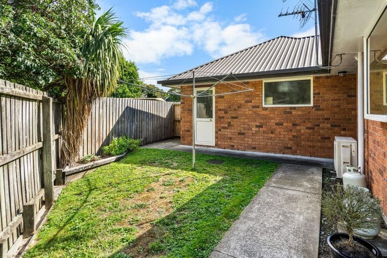 Photo of property in 2/45b Trafford Street, Harewood, Christchurch, 8051