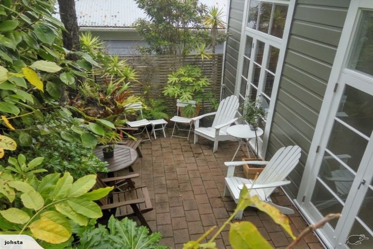 Photo of property in 139u1 Kelburn Parade, Kelburn, Wellington, 6012