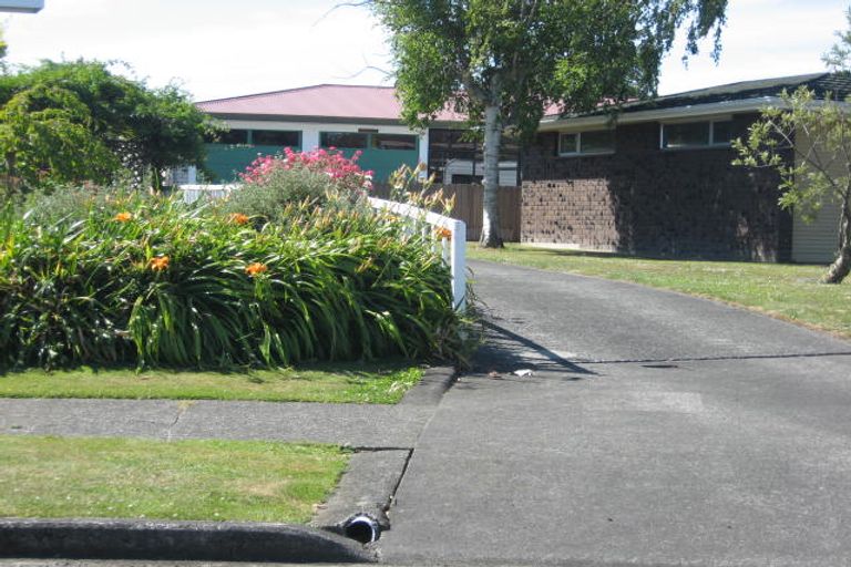 Photo of property in 30 Shelton Place, Feilding, 4702