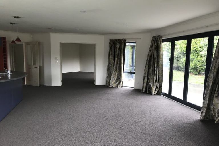 Photo of property in 42 Limes Avenue, Parklands, Christchurch, 8083