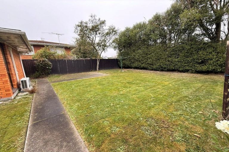 Photo of property in 15 Highland Place, Avonhead, Christchurch, 8042