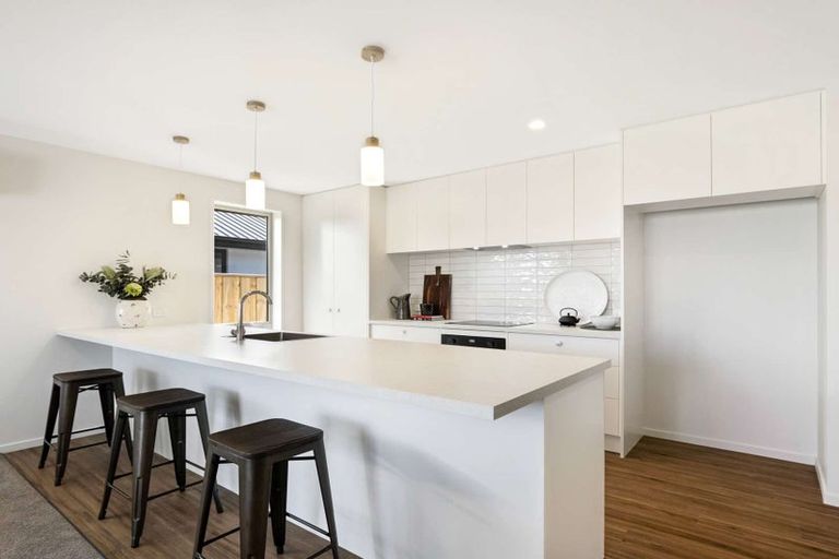 Photo of property in 10 Waituna Street, Pegasus, 7612