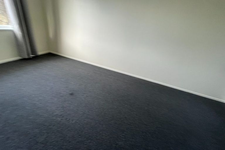 Photo of property in 9 Bellringer Crescent, Newlands, Wellington, 6037