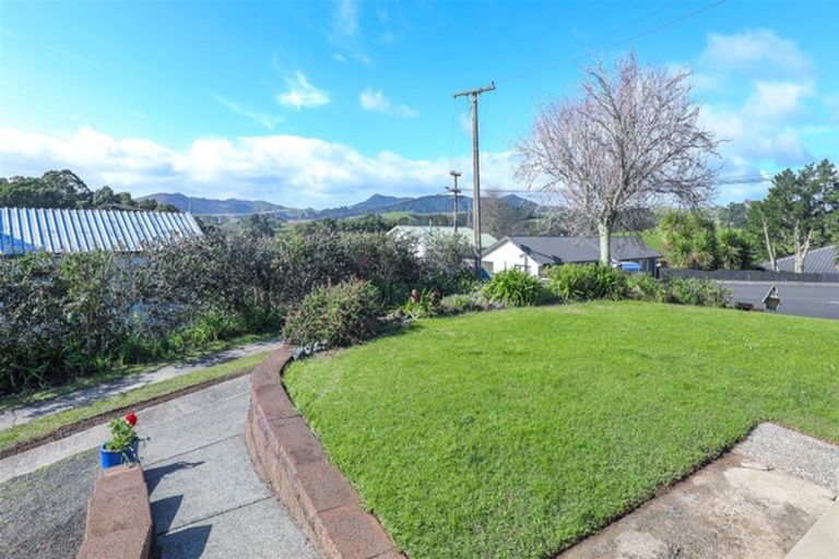 Photo of property in 25 Mcvie Road, Huntly, 3700