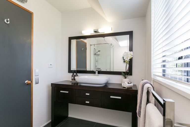 Photo of property in 34b Lucknow Terrace, Khandallah, Wellington, 6035
