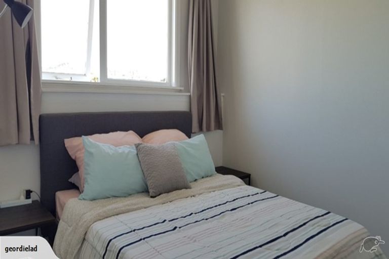 Photo of property in 3/14 Mataroa Avenue, Northland, Wellington, 6012