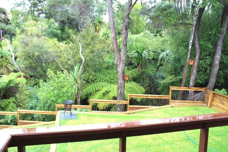 Photo of property in 1/5 Halberg Street, Glenfield, Auckland, 0629