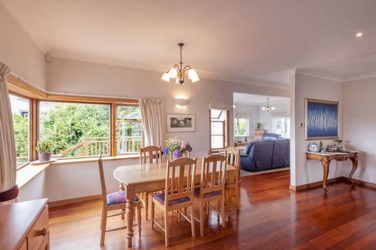 Photo of property in 100 Messines Road, Karori, Wellington, 6012