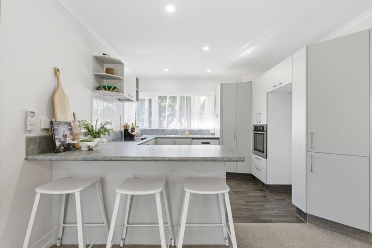 Photo of property in 10 Denny Hulme Drive, Mount Maunganui, 3116