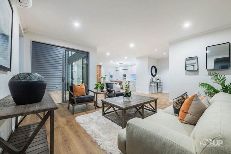 Photo of property in 3 Parara Way, Hobsonville, Auckland, 0616