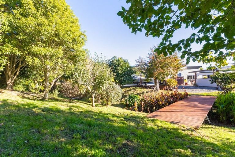 Photo of property in 51 Mahaki Road, Nikau Valley, Paraparaumu, 5032