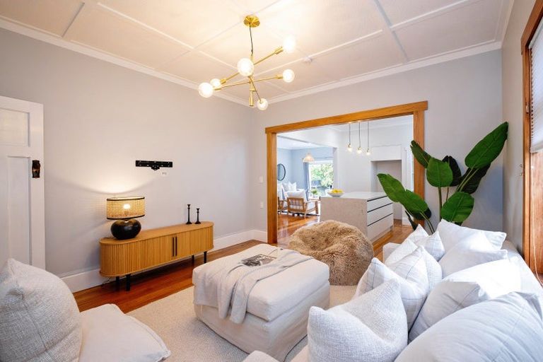 Photo of property in 117 Vigor Brown Street, Napier South, Napier, 4110