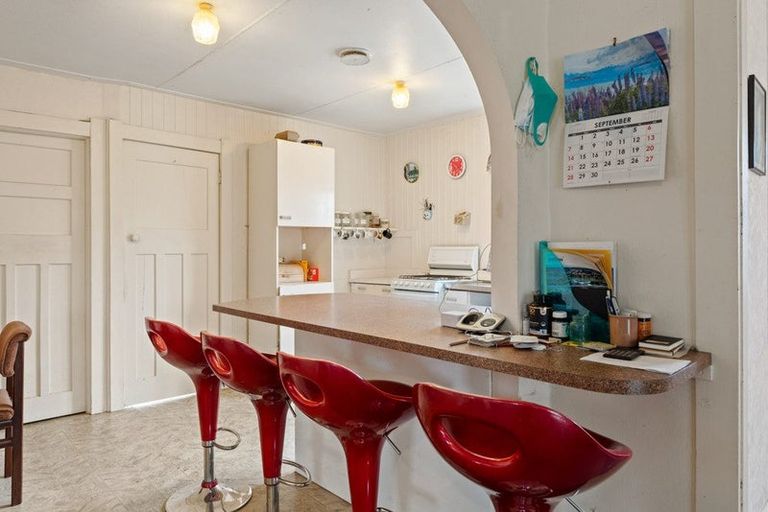 Photo of property in 15 Taupata Street, Castlecliff, Whanganui, 4501