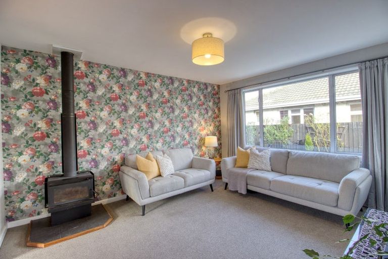 Photo of property in 38 Evesham Crescent, Spreydon, Christchurch, 8024