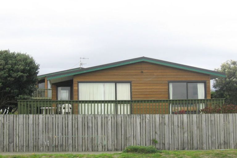 Photo of property in 70a Marine Parade, Paraparaumu Beach, Paraparaumu, 5032