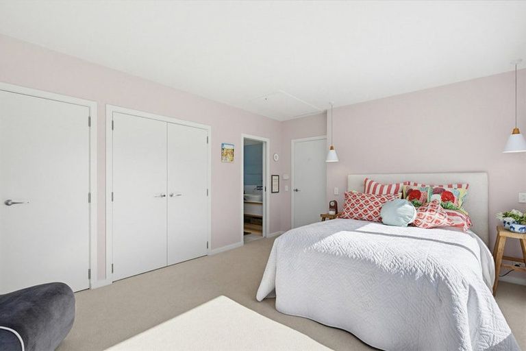 Photo of property in 20 Roscoe Terrace, Wadestown, Wellington, 6012
