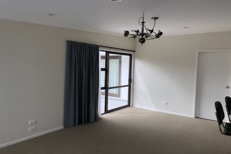Photo of property in 26 Hoylake Place, Wattle Downs, Auckland, 2103