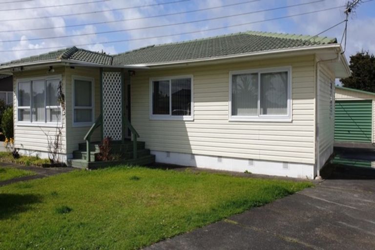 Photo of property in 33 Taka Street, Takanini, 2112