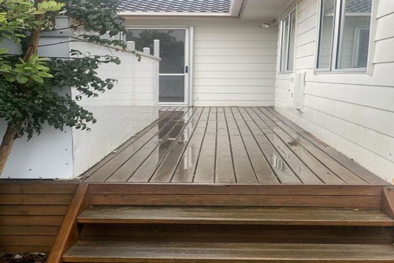 Photo of property in 357 Don Buck Road, Massey, Auckland, 0614