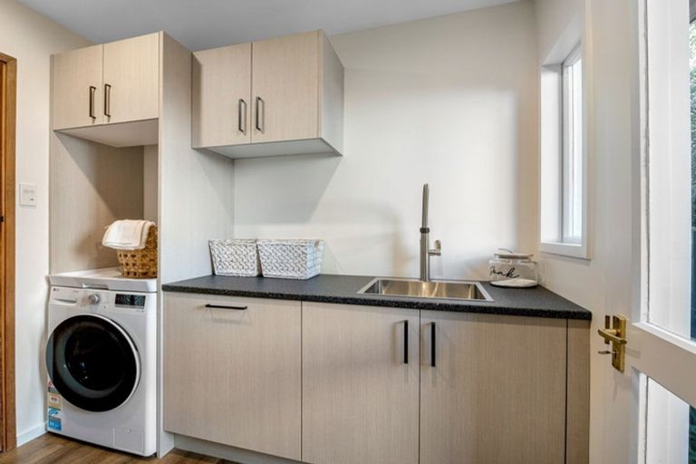 Photo of property in 36 Tui Street, Fendalton, Christchurch, 8041