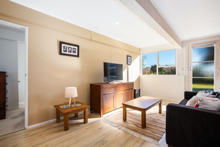 Photo of property in 50 Hicks Close, Whitby, Porirua, 5024