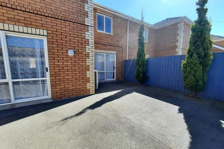 Photo of property in 12b George Street, Riccarton, Christchurch, 8041