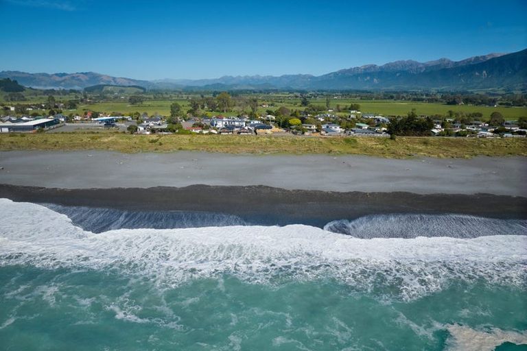 Photo of property in 154c Beach Road, Kaikoura, 7300