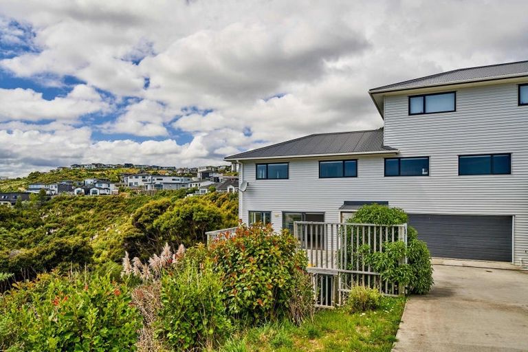 Photo of property in 11a Polestar Lane, Whitby, Porirua, 5024