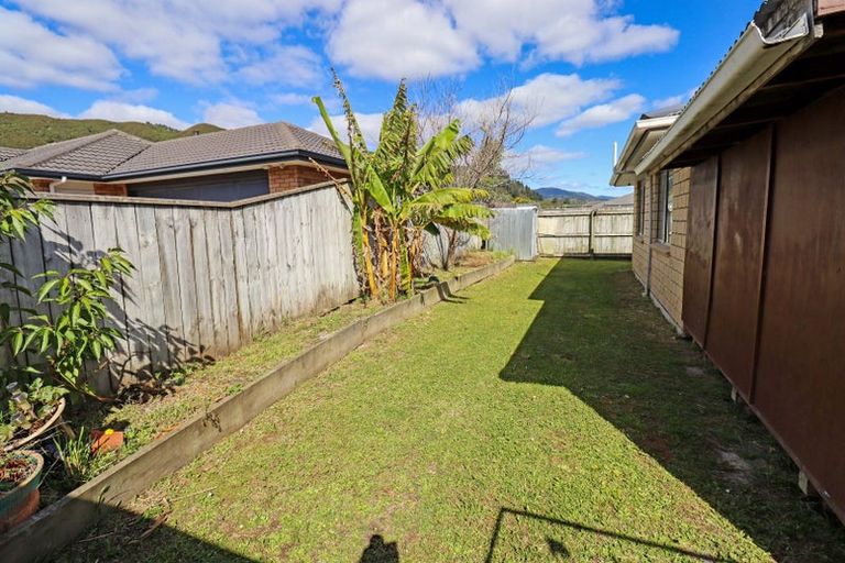 Photo of property in 37 Fraser Colman Grove, Wainuiomata, Lower Hutt, 5014